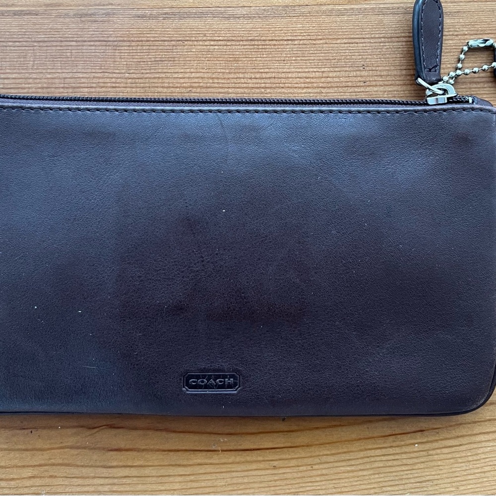 Coach Pouch - Picture 4 of 8